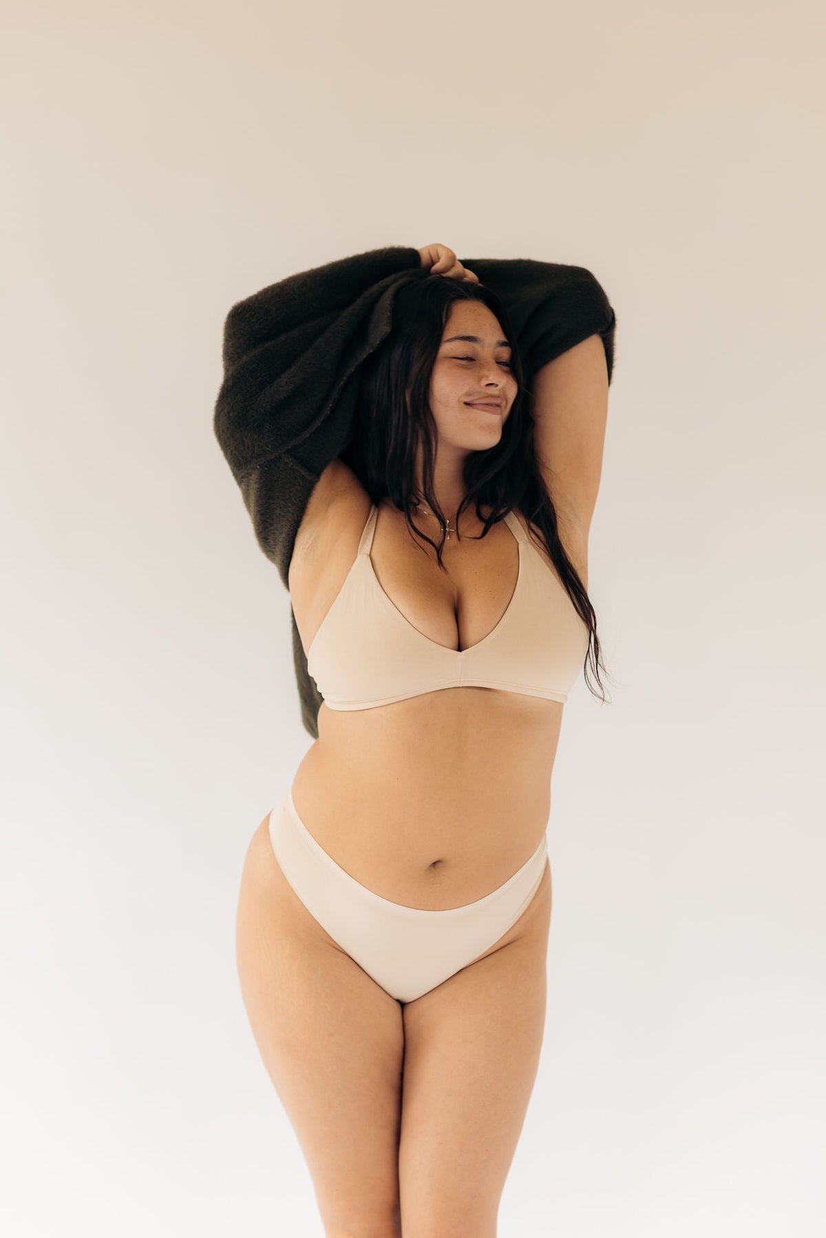 Seamless High Rise Thong - Biege
