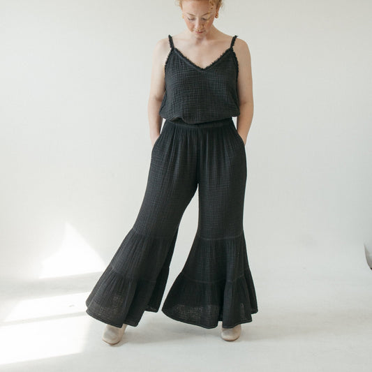 Crinkle Ruffled Pants - Black