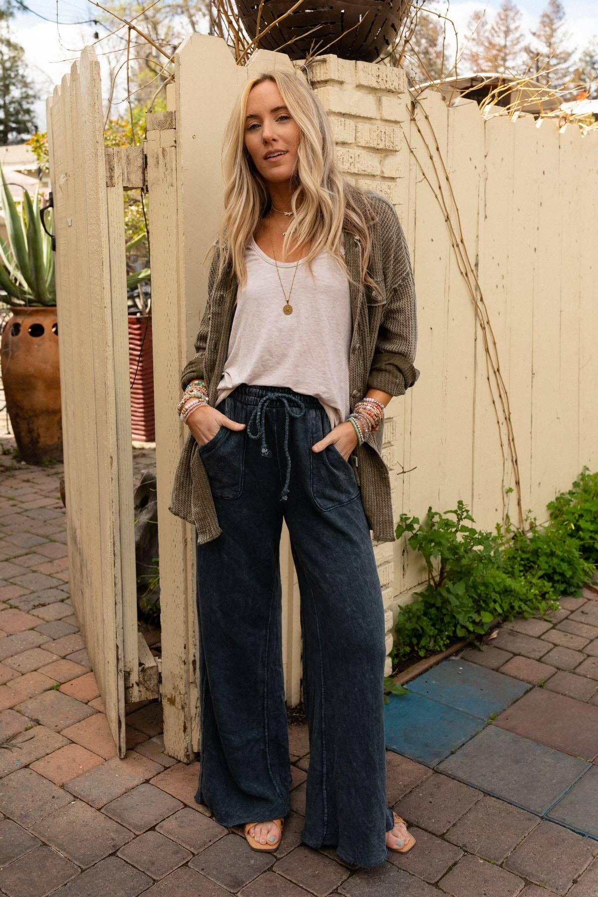 Fall Favorite: Relaxing Robin Wide Leg Pant - New Navy
