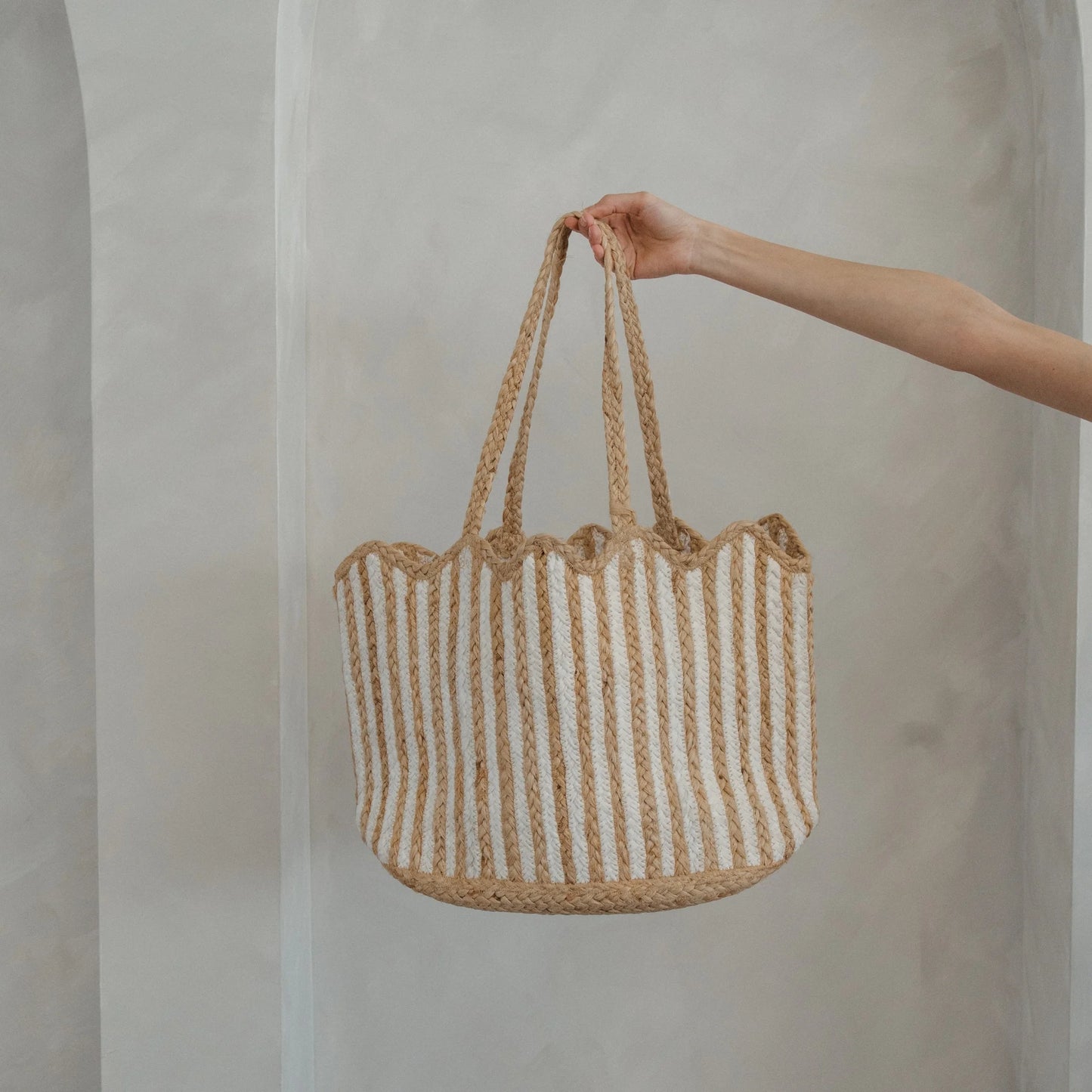Jute Bag - Scalloped Tote with Tassel - Natural / White