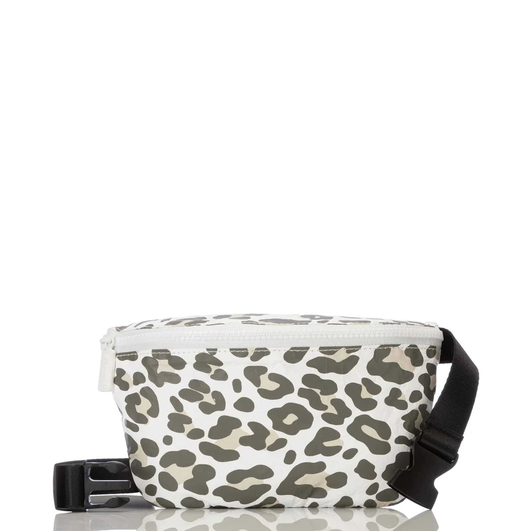 Snow Leopard Mini Hip Pack
