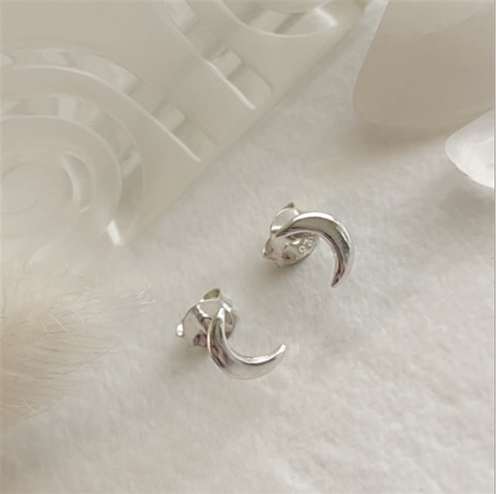 New Moon Crescent Moon Style Stud Earring in Sterling Silver