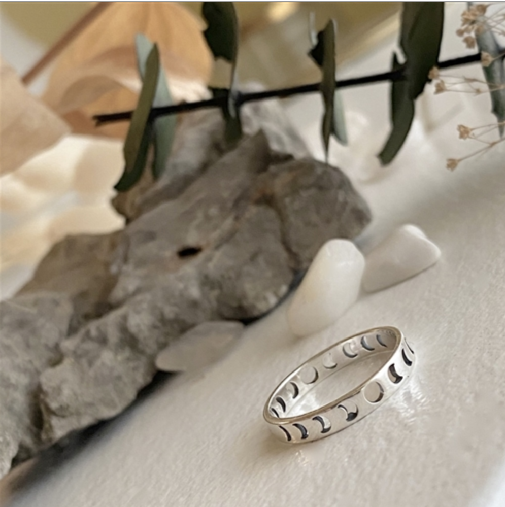 Synodic Moon Phase Band Ring in Sterling Silver